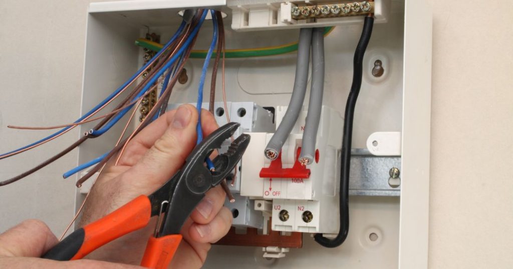 Circuitos e fiações elétricas em Criciúma